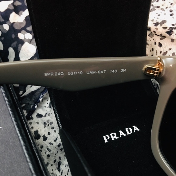 Prada sunglasses - Picture 3 of 4